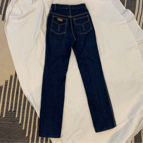 Vintage High Rise Zena Jeans - Picture 6 of 7